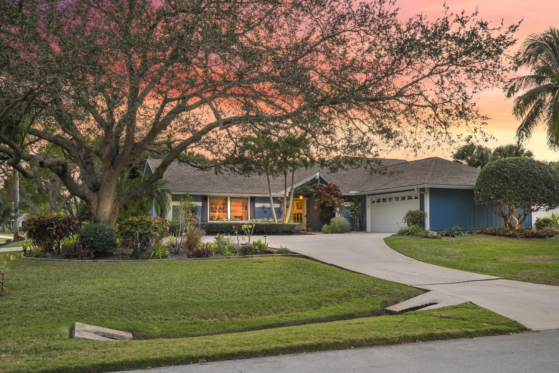 1022 SW Tiburon Way, Palm City, FL 34990 Photo