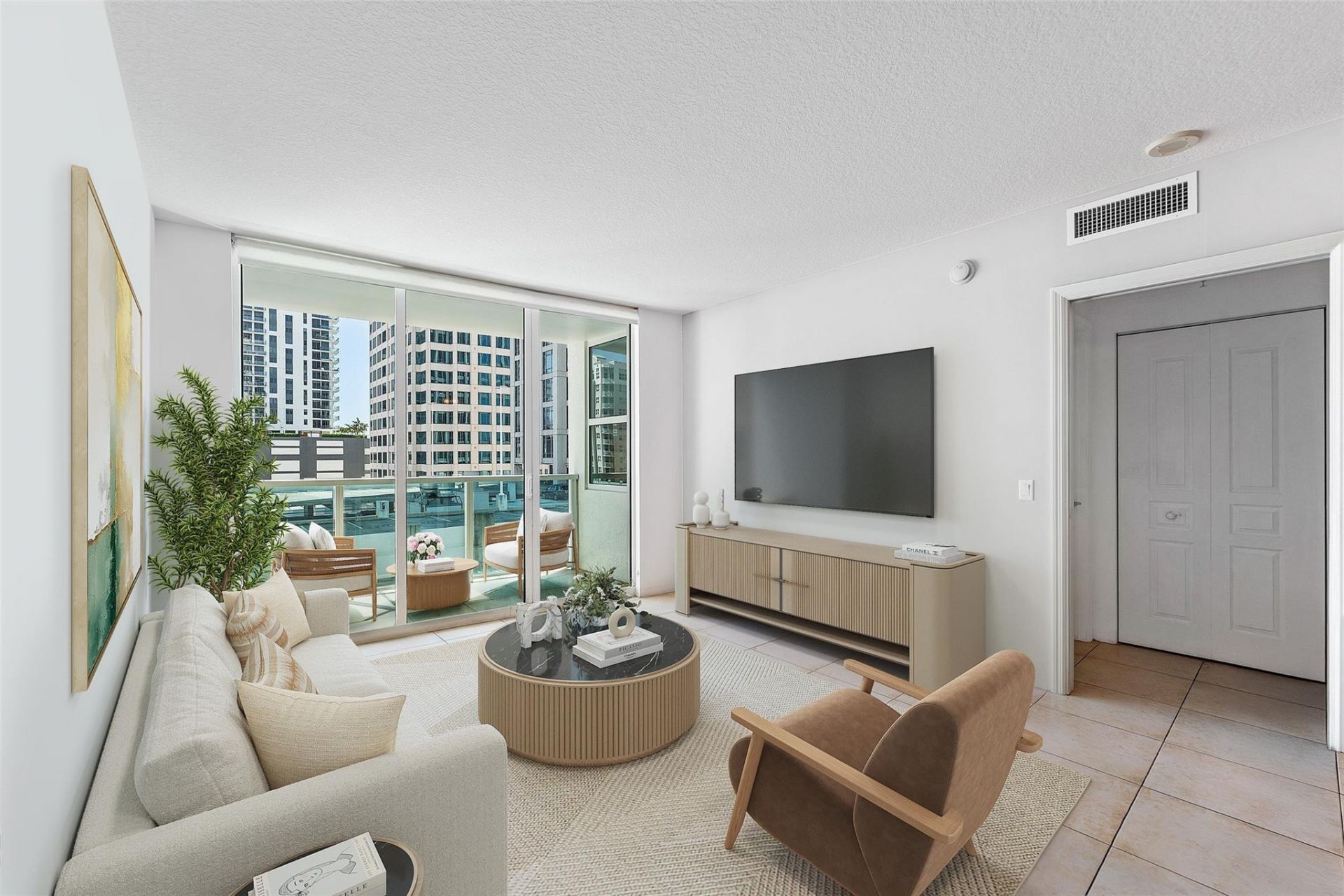 350 SE 2nd Street, Unit 840, Fort Lauderdale, FL 33301 Photo