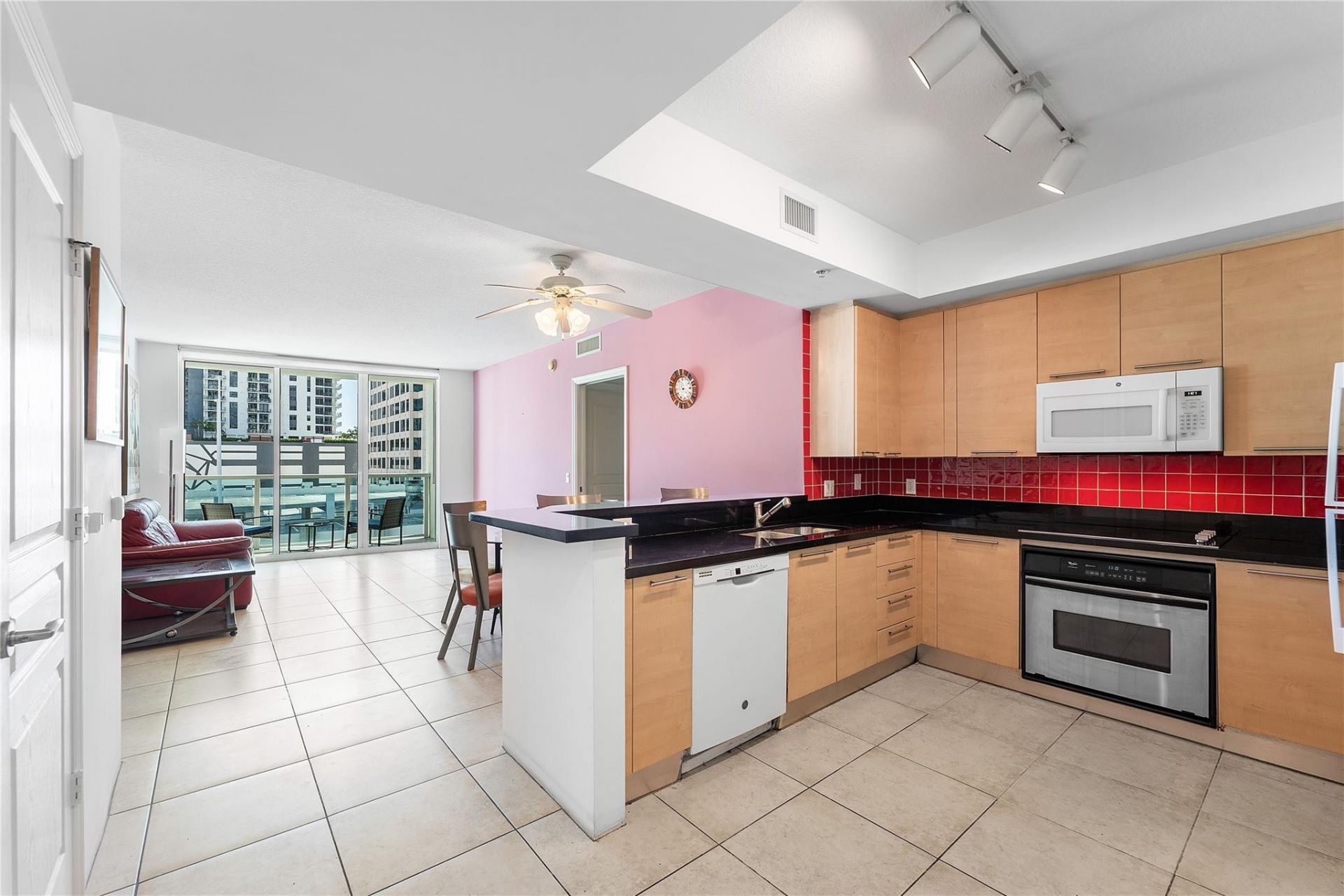 350 SE 2nd Street, Unit 840, Fort Lauderdale, FL 33301 Photo