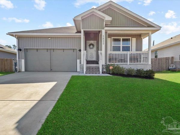 5855 Belmont Stakes Rd, Pensacola, FL 32526