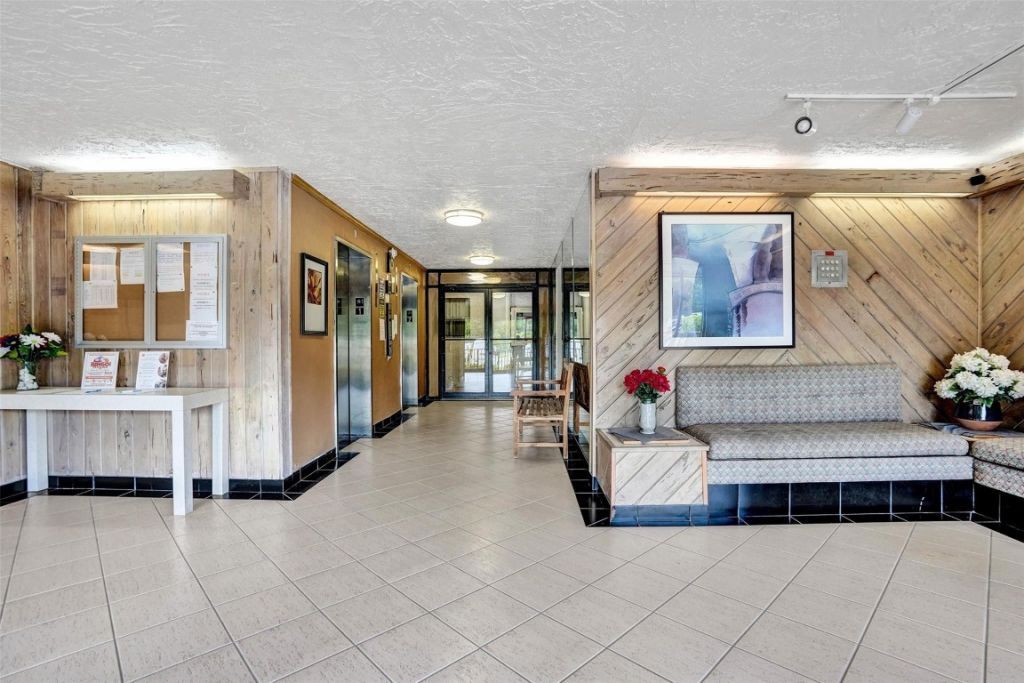 5900 NW 44th Street, Unit 505, Lauderhill, FL 33319 Photo