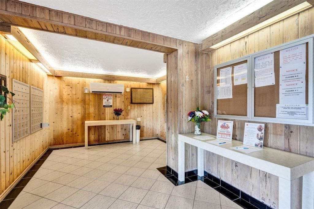 5900 NW 44th Street, Unit 505, Lauderhill, FL 33319 Photo