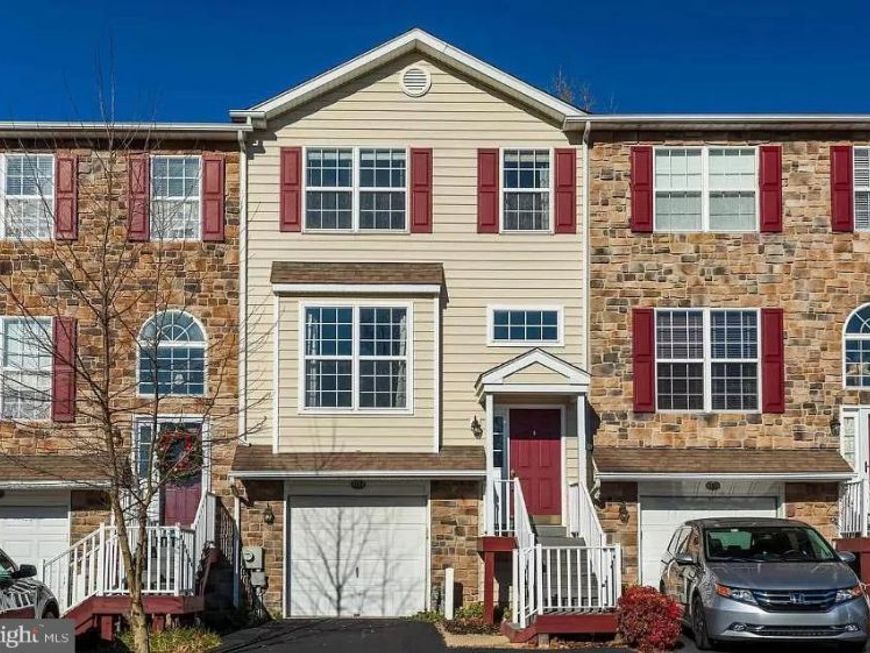 112 Regents Court, Malvern, PA 19355 Main Photo