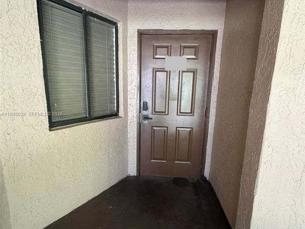 9517 NW 2nd Pl, Unit 3-I, Coral Springs, FL 33071