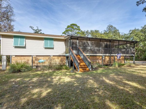 22 Otter Lake Road , Panacea, FL 32346