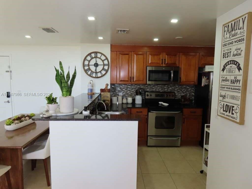215 SW 42nd Ave, Unit PH08, Miami, FL 33134 Photo