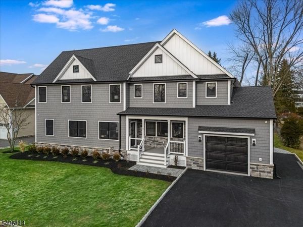 11 Laurel Pl, Fairfield, NJ 07004