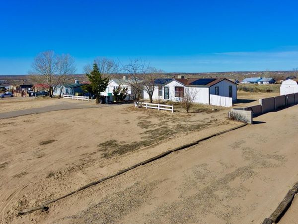 424 Idalia Road SW, Rio Rancho, NM 87124