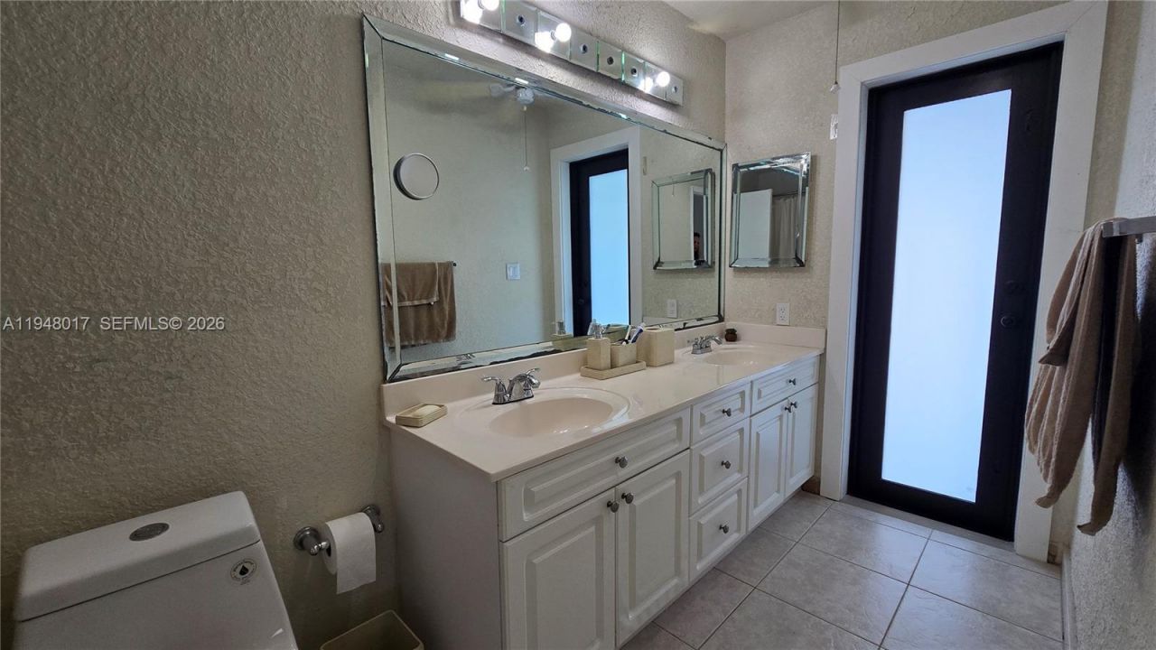 16653 Golfview Dr, Weston, FL 33326 Photo