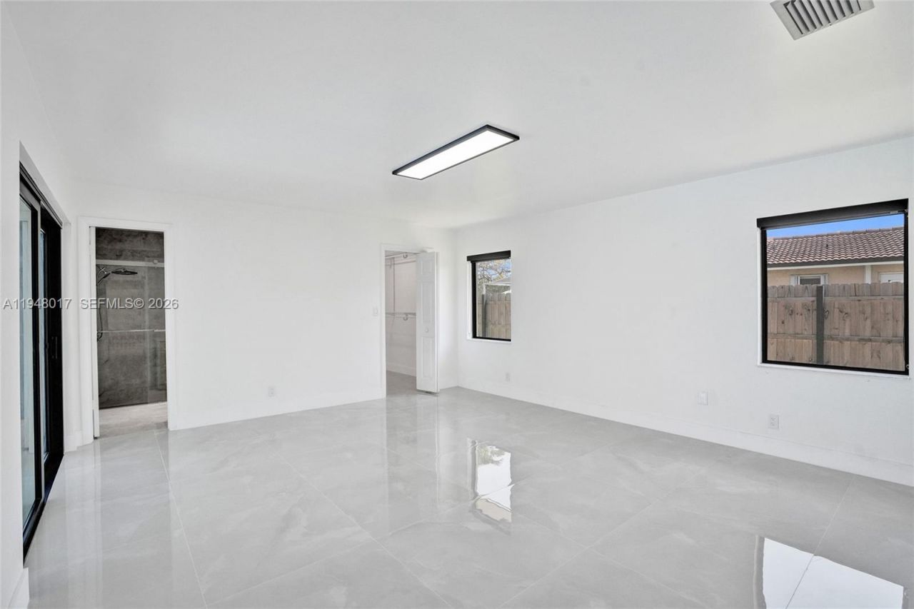 16653 Golfview Dr, Weston, FL 33326 Photo