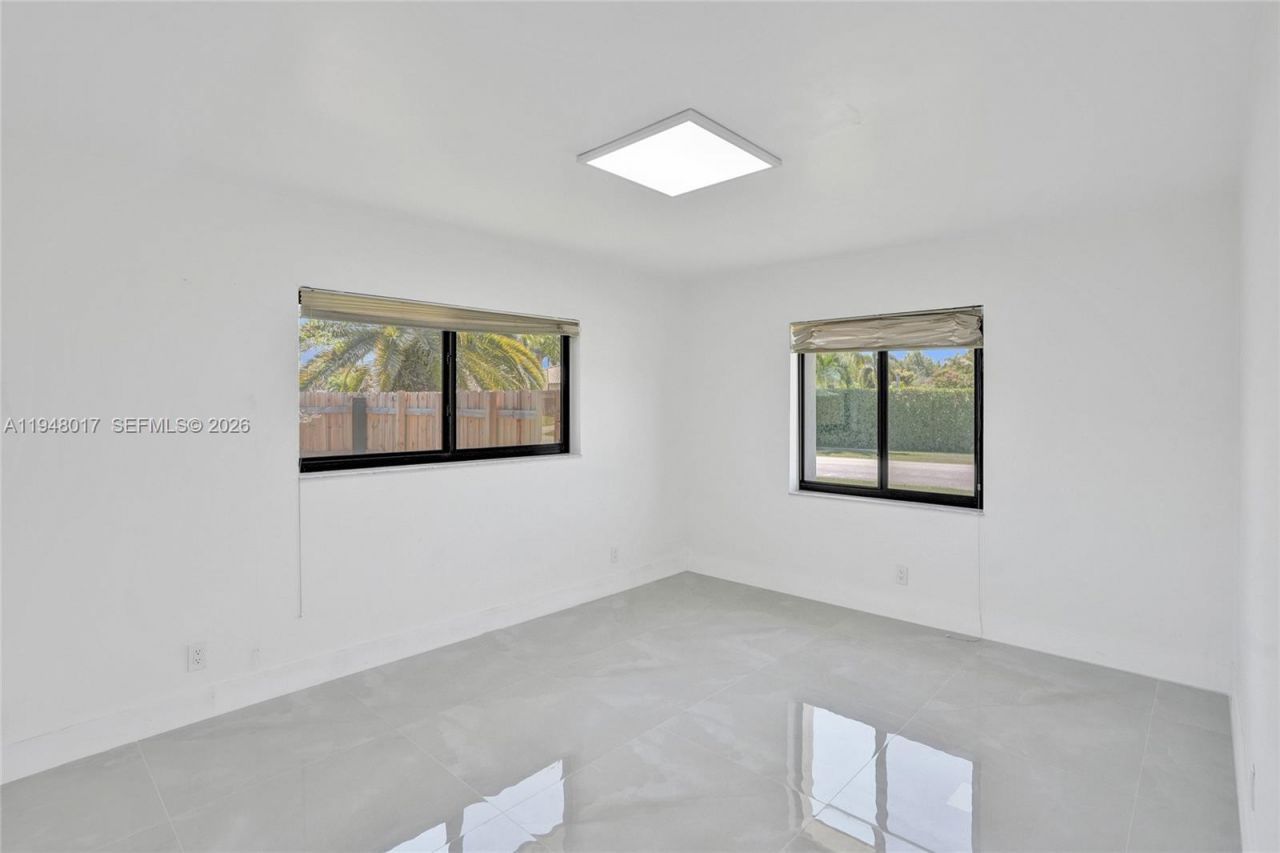 16653 Golfview Dr, Weston, FL 33326 Photo