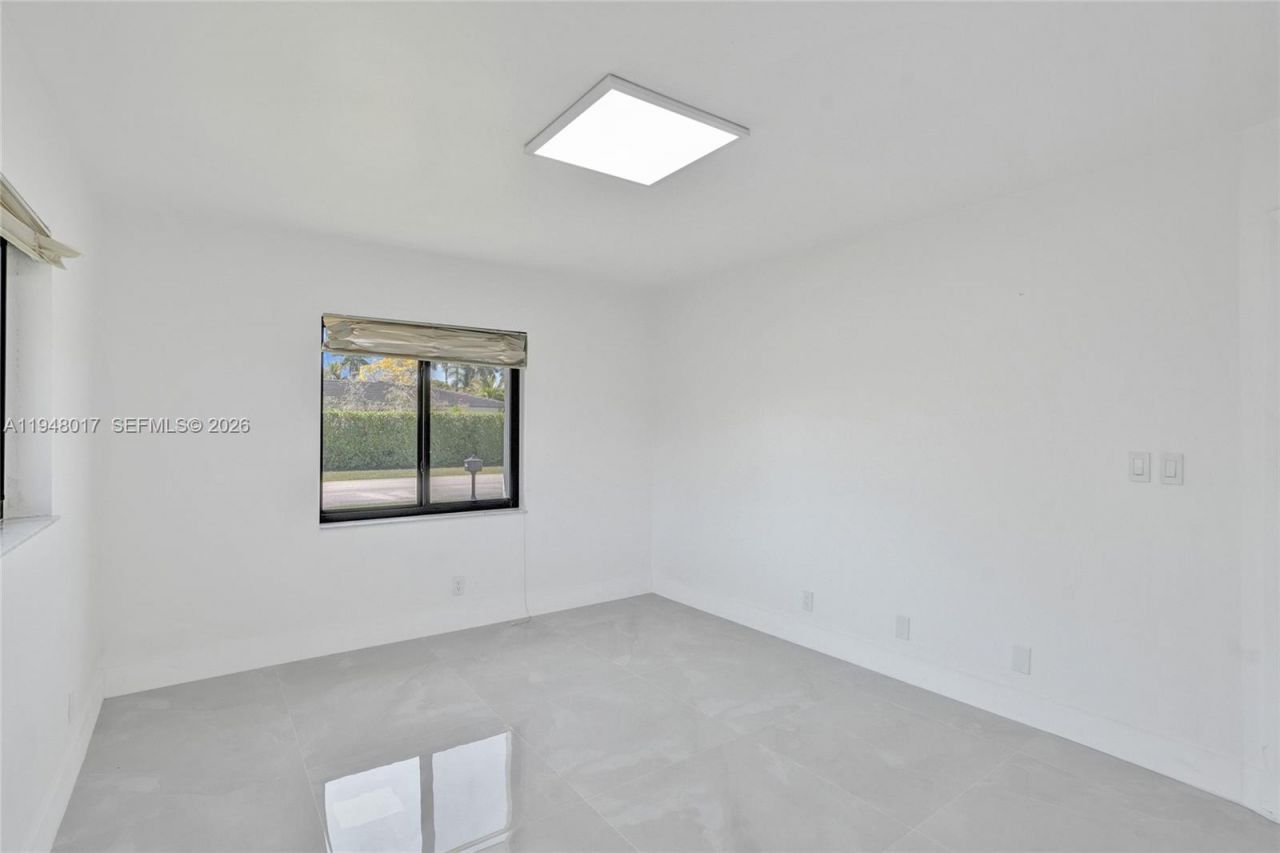 16653 Golfview Dr, Weston, FL 33326 Photo