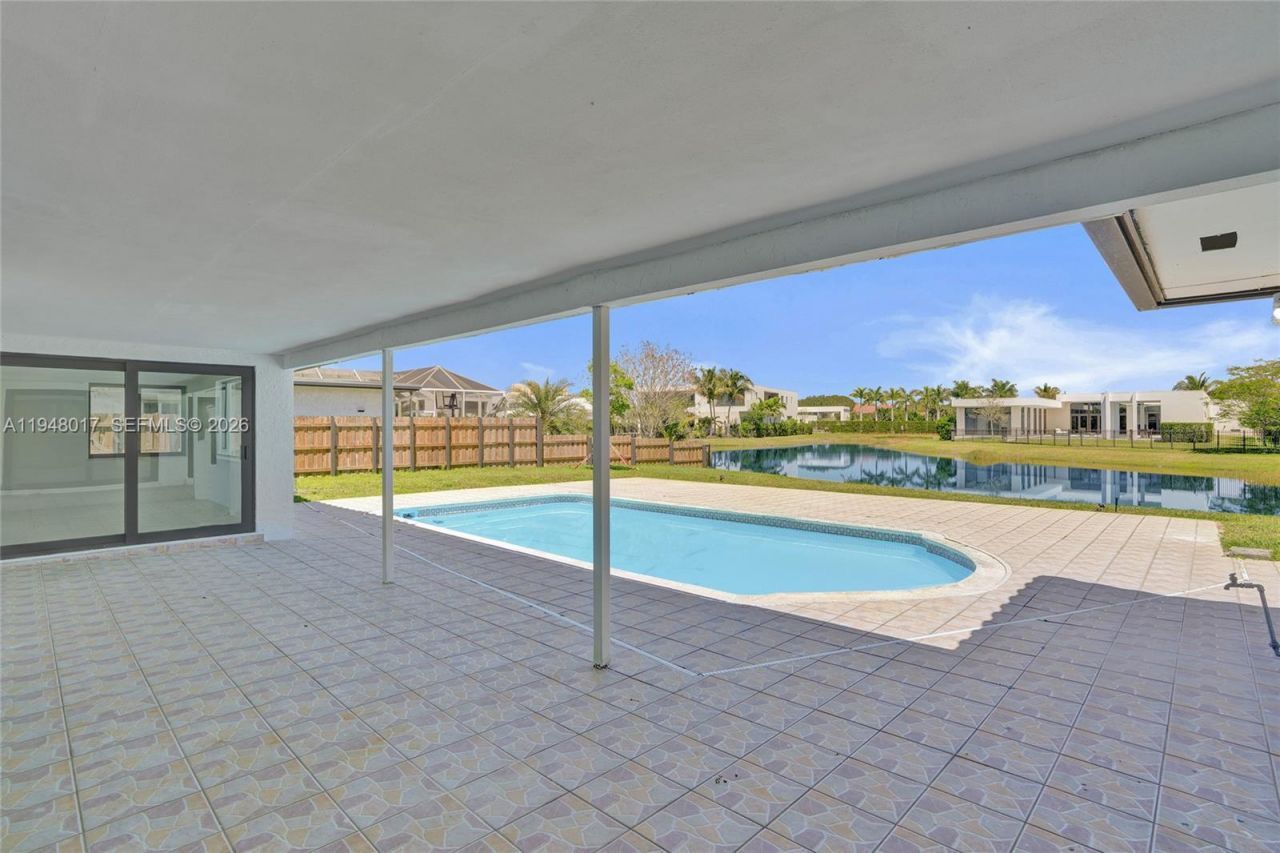 16653 Golfview Dr, Weston, FL 33326 Photo