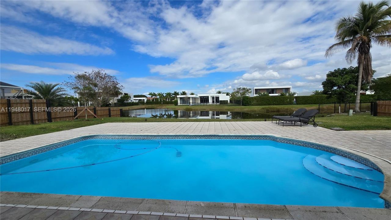 16653 Golfview Dr, Weston, FL 33326 Photo