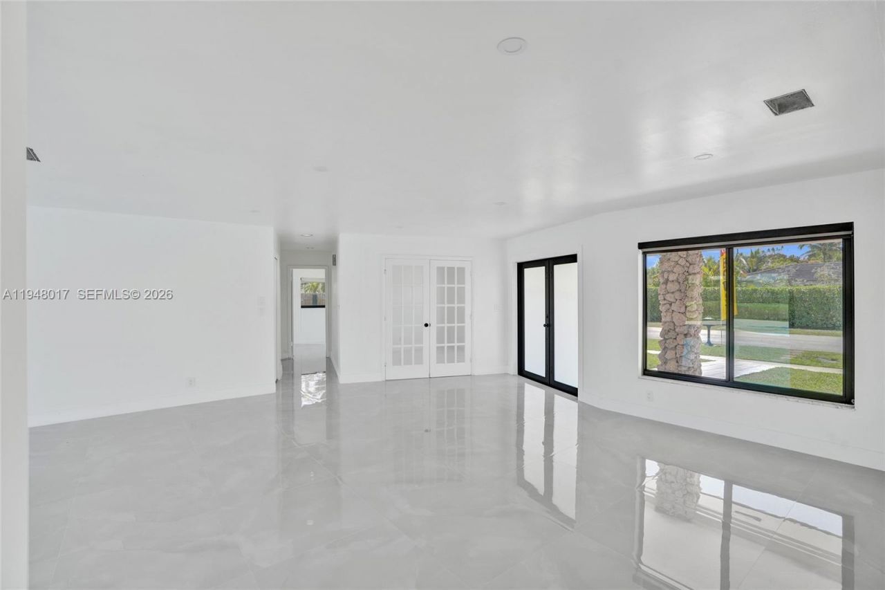 16653 Golfview Dr, Weston, FL 33326 Photo