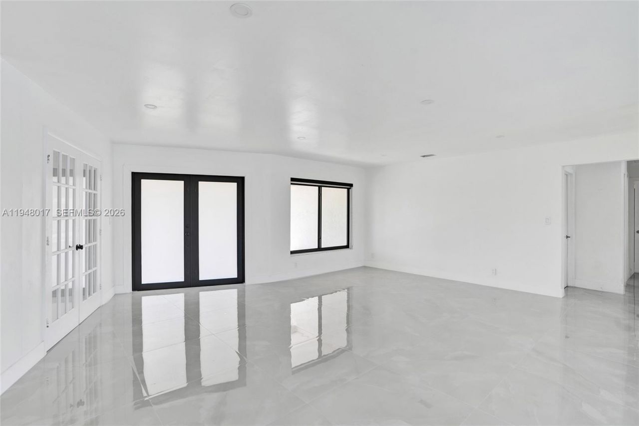 16653 Golfview Dr, Weston, FL 33326 Photo