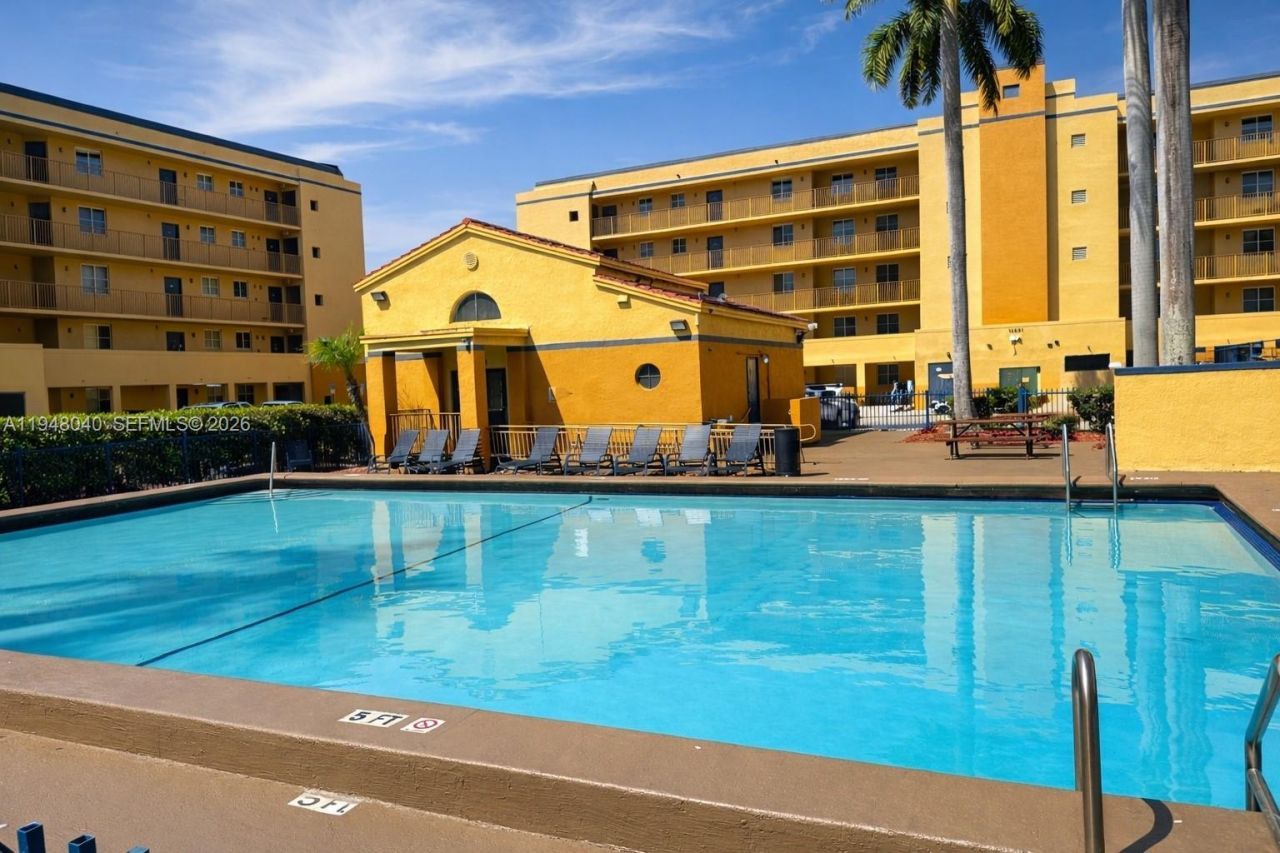 14930 SW 82nd Ter, Unit 16-501, Miami, FL 33193 Photo