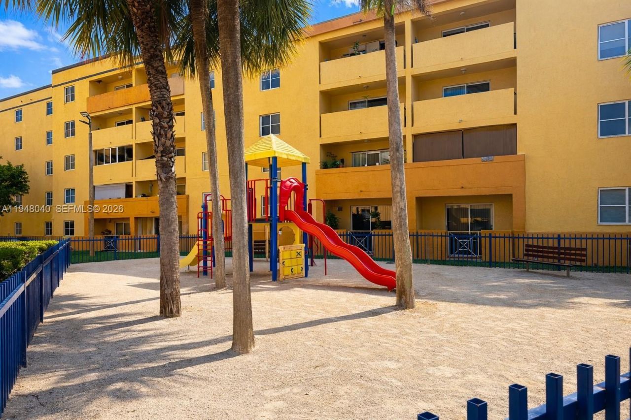 14930 SW 82nd Ter, Unit 16-501, Miami, FL 33193 Photo