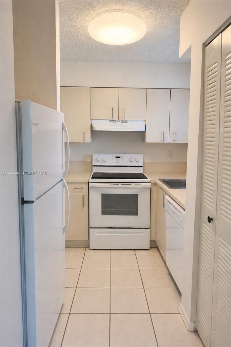 14930 SW 82nd Ter, Unit 16-501, Miami, FL 33193 Photo