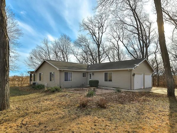 4415 S Chana Road, CHANA, IL 61015