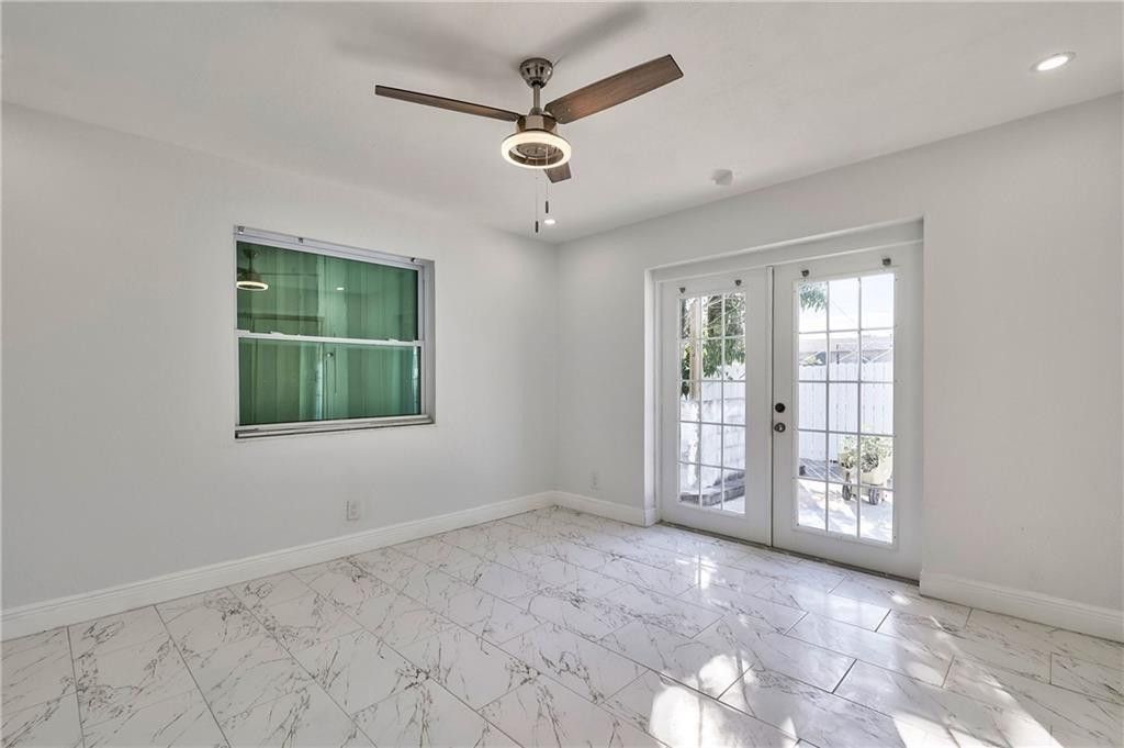 1389 W 33, Riviera Beach, FL 33404 Photo