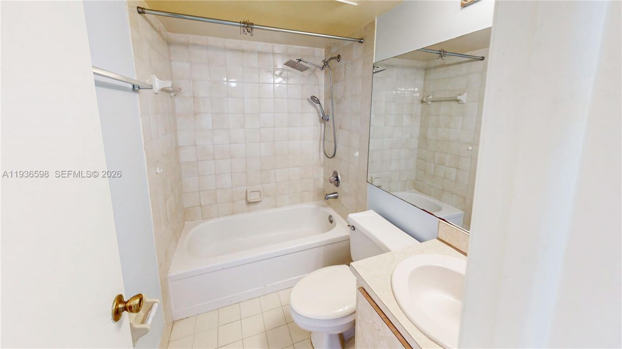 1300 SW 122nd Ave, Unit 419B-2, Miami, FL 33184 Photo