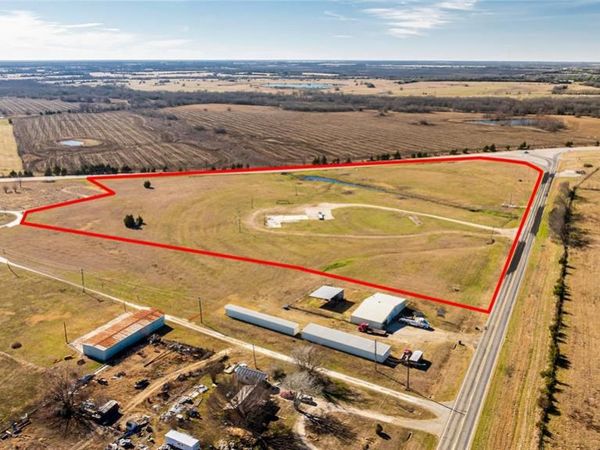 271 S N Side Highway , Paris, TX 75462