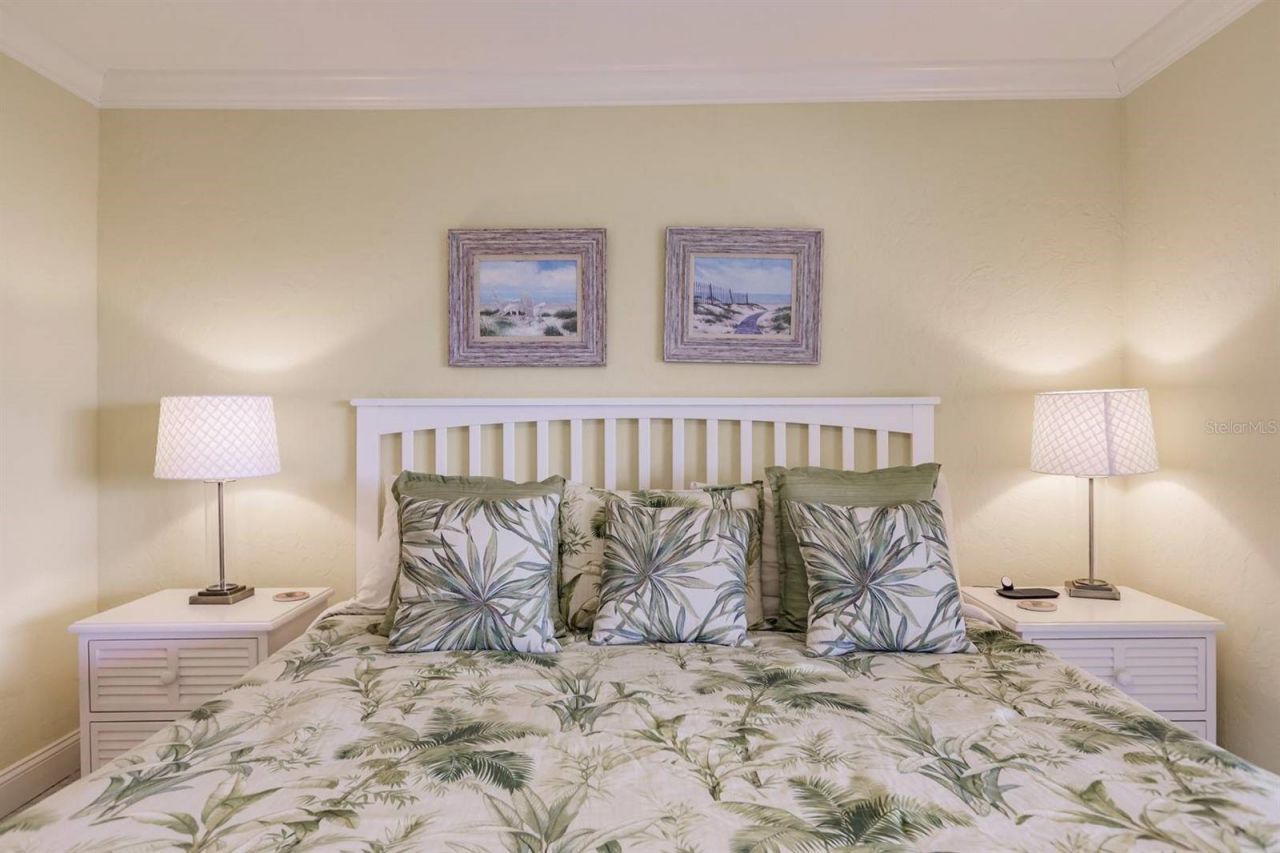 1125 W Peppertree Drive, Unit 605, Sarasota, FL 34242 Photo