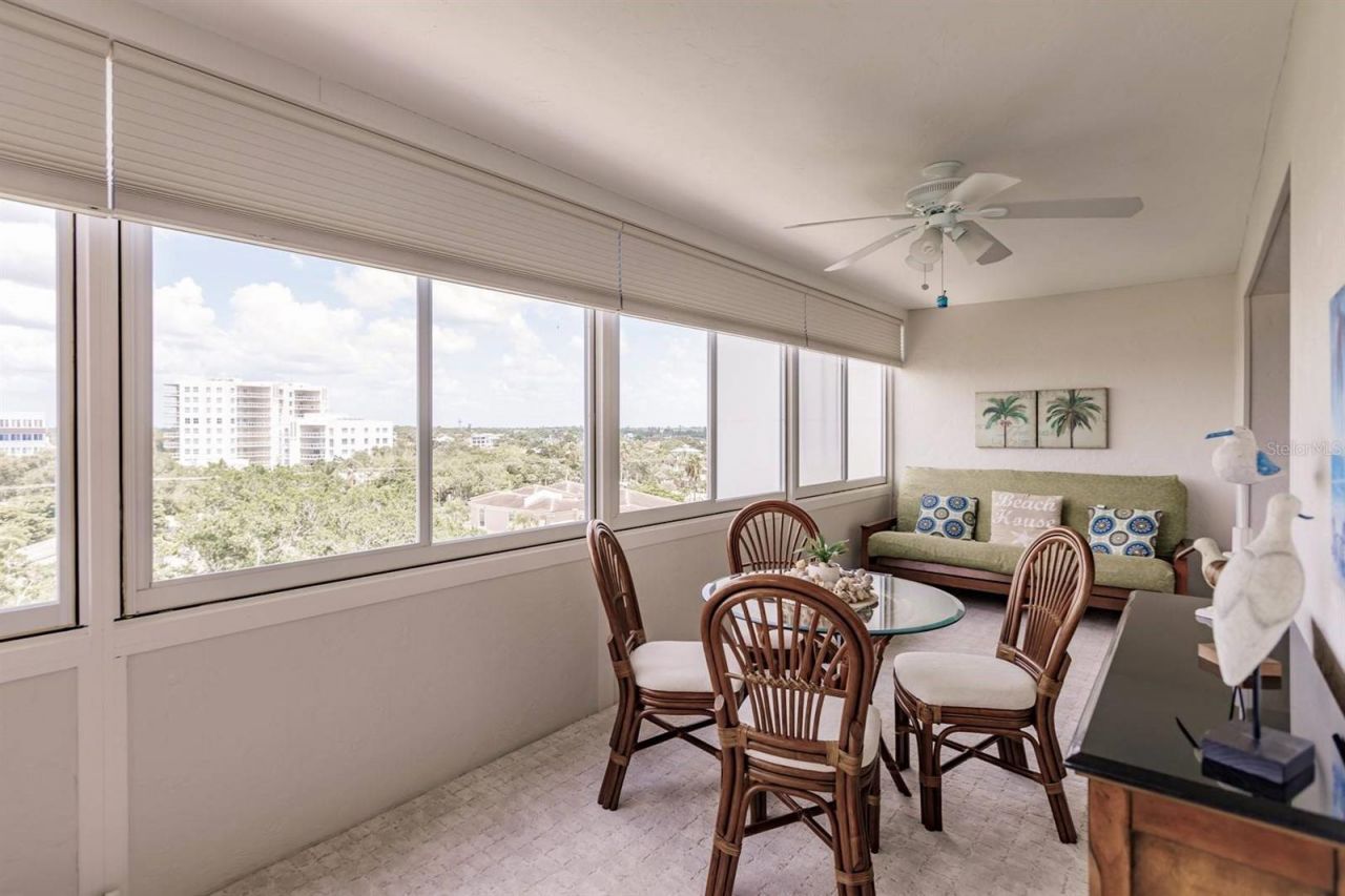 1125 W Peppertree Drive, Unit 605, Sarasota, FL 34242 Photo