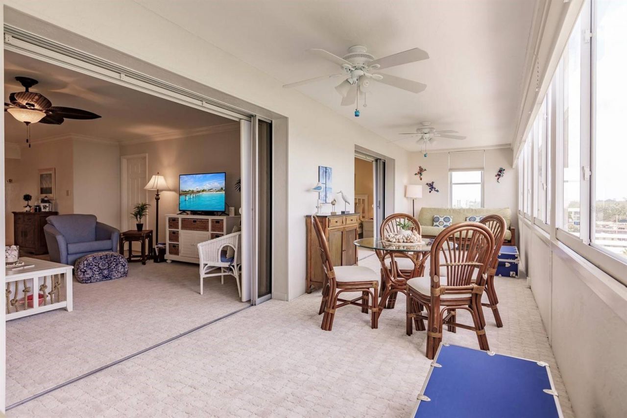 1125 W Peppertree Drive, Unit 605, Sarasota, FL 34242 Photo