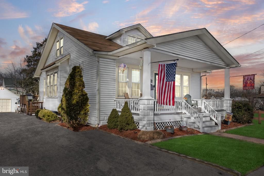 840 Laurel Street, Delanco, NJ 08075 Main Photo