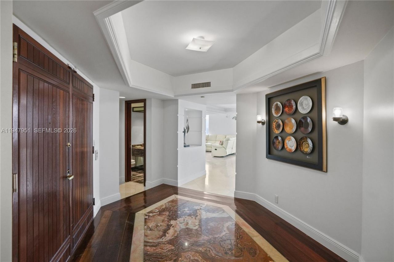 19355 Turnberry Way, Unit 25GR, Aventura, FL 33180 Photo