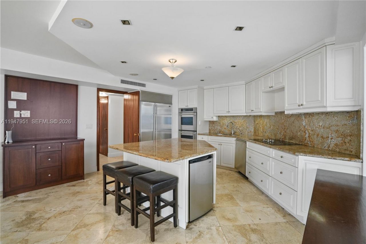 19355 Turnberry Way, Unit 25GR, Aventura, FL 33180 Photo