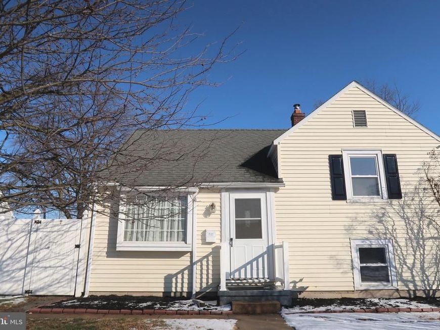 737 Oatman Street, York, PA 17404 Main Photo