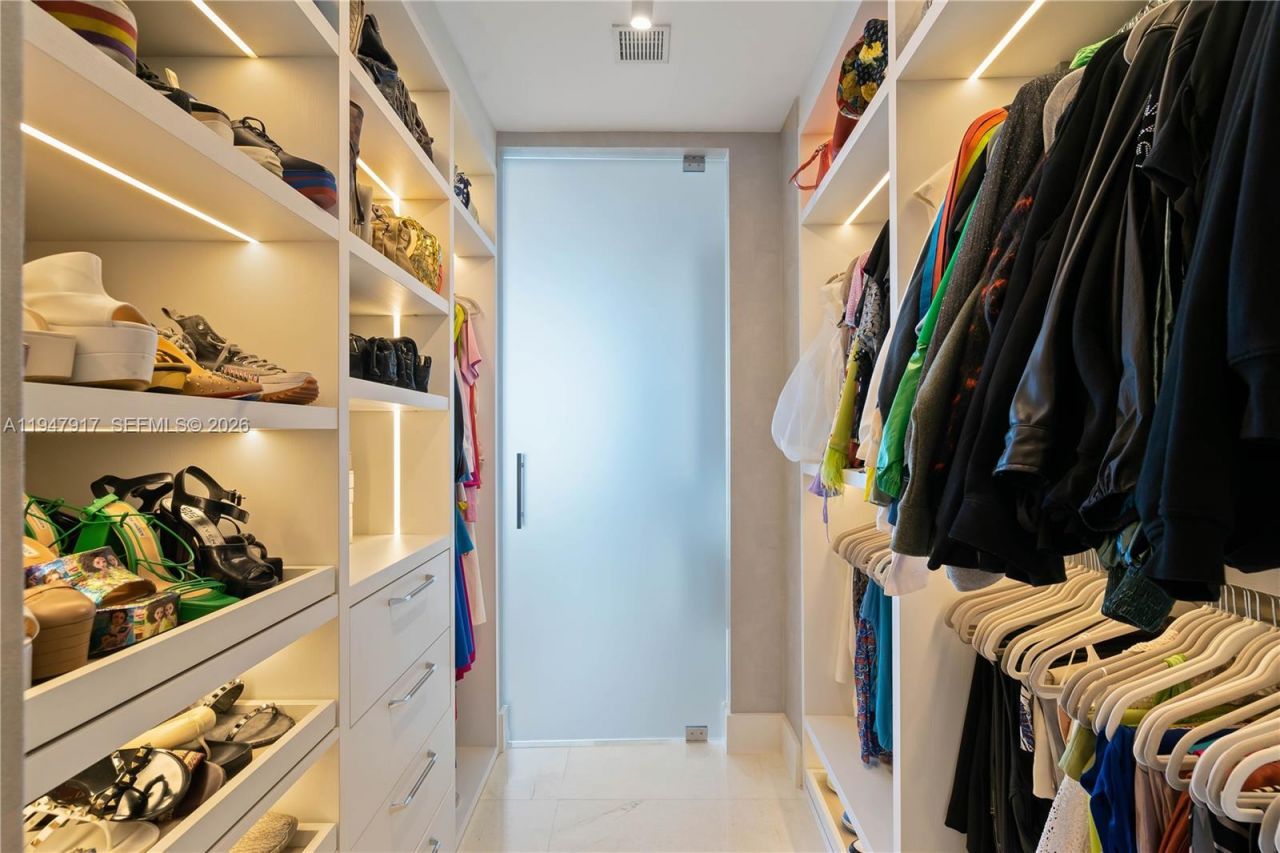 18975 Collins Ave, Unit 3603, Sunny Isles Beach, FL 33160 Photo