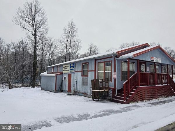 2857 E HARRISBURG PIKE, MIDDLETOWN, PA 17057