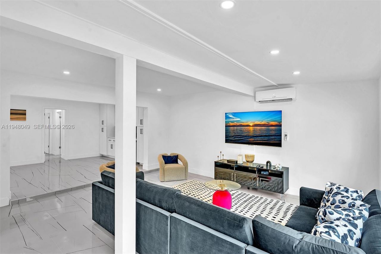 4024 Jefferson St , Hollywood, FL 33021 Photo