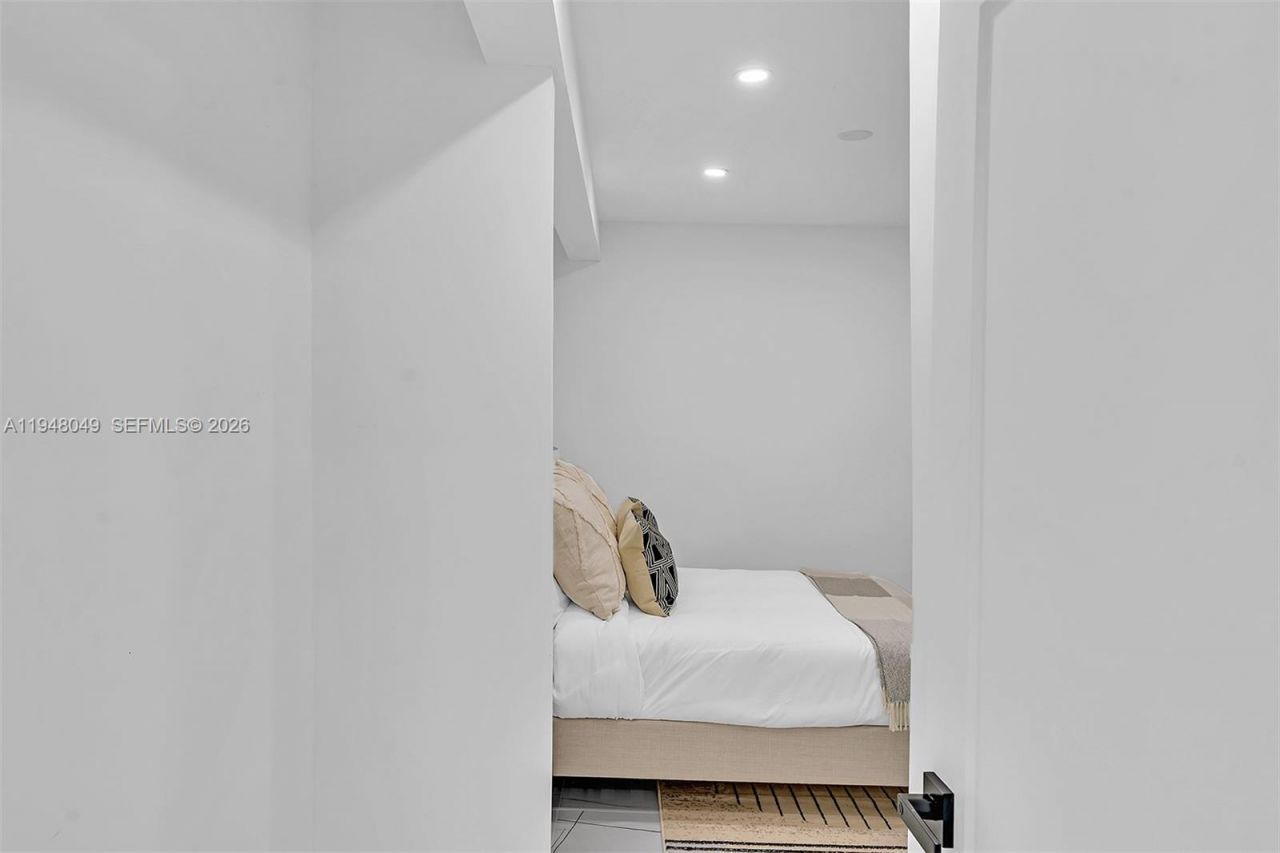 4024 Jefferson St , Hollywood, FL 33021 Photo