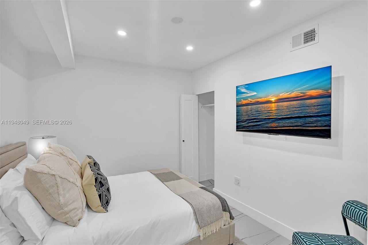 4024 Jefferson St , Hollywood, FL 33021 Photo