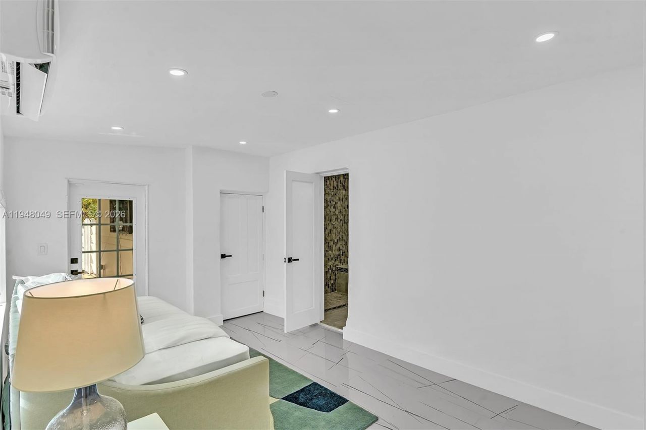 4024 Jefferson St , Hollywood, FL 33021 Photo