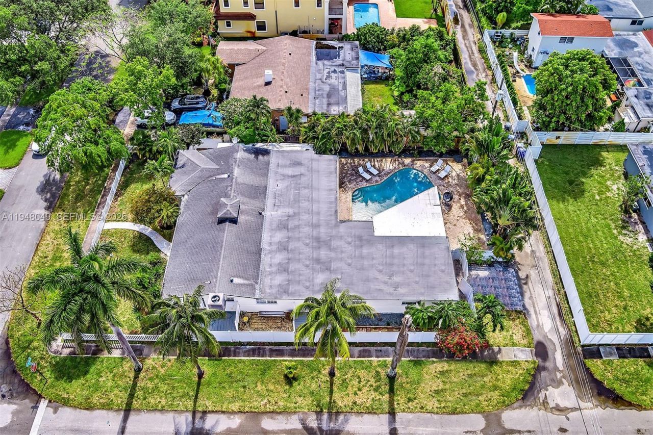 4024 Jefferson St , Hollywood, FL 33021 Photo