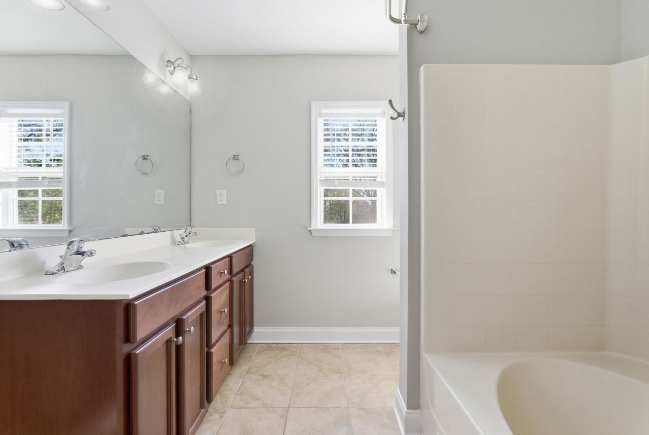 4166 Veritas Street Photo 17