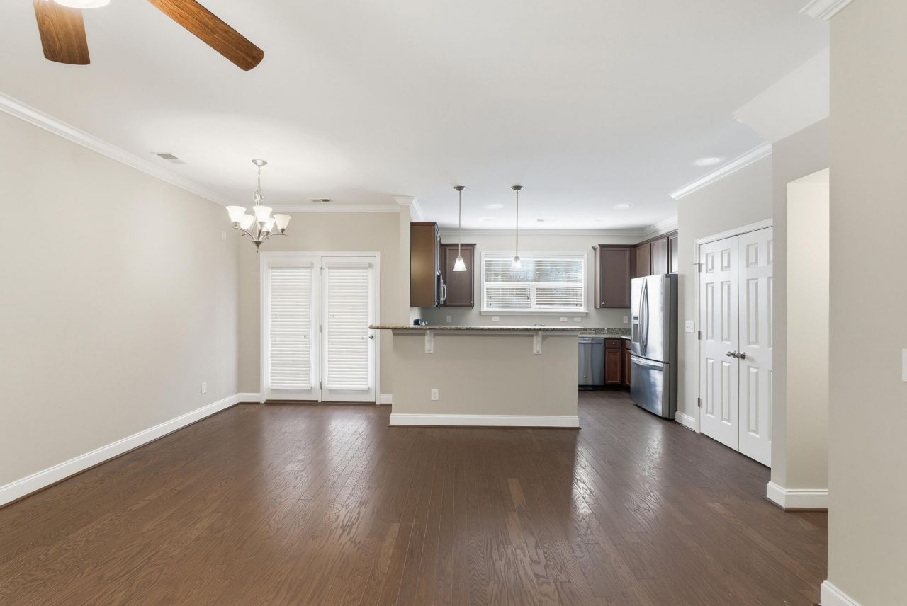 4166 Veritas Street Photo 5