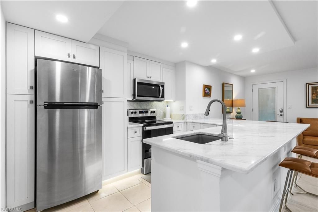 2800 Gulf Shore Blvd N, Unit 100, Naples, FL 34103 Photo