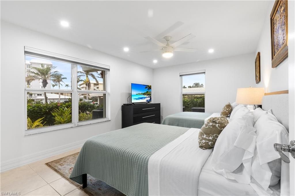 2800 Gulf Shore Blvd N, Unit 100, Naples, FL 34103 Photo