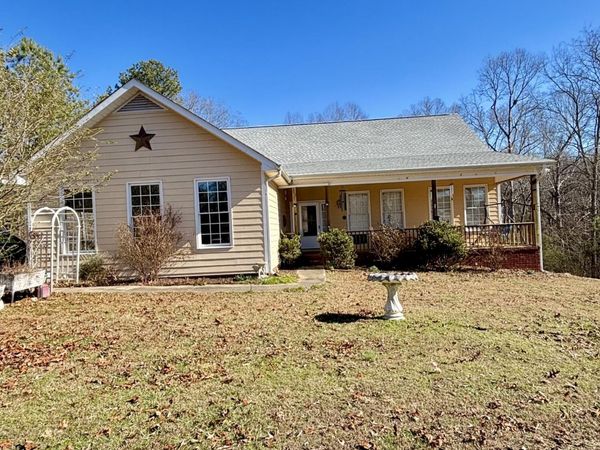 40 Motley Drive, LaFayette, GA 30728