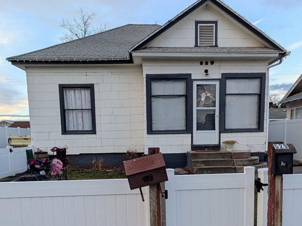 529 N 5th Ave, Twin Falls, ID 83301