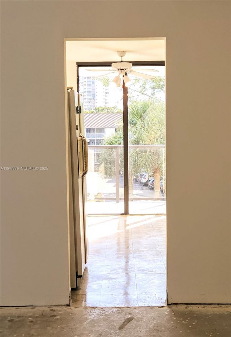 18151 NE 31st Ct, Unit 301, Aventura, FL 33160 Photo