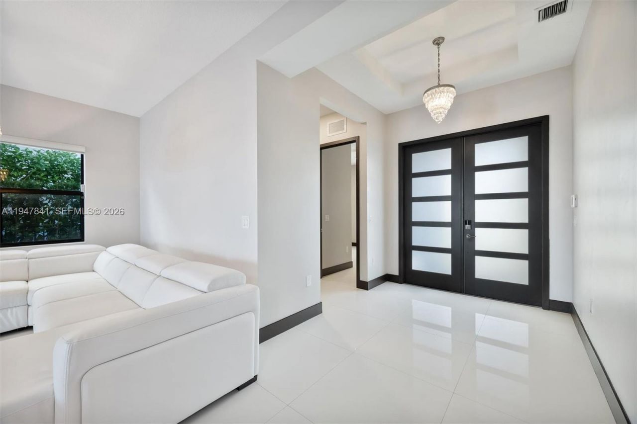 15722 NW 88th Ave , Miami Lakes, FL 33018 Photo