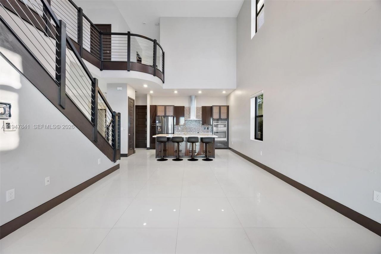 15722 NW 88th Ave , Miami Lakes, FL 33018 Photo